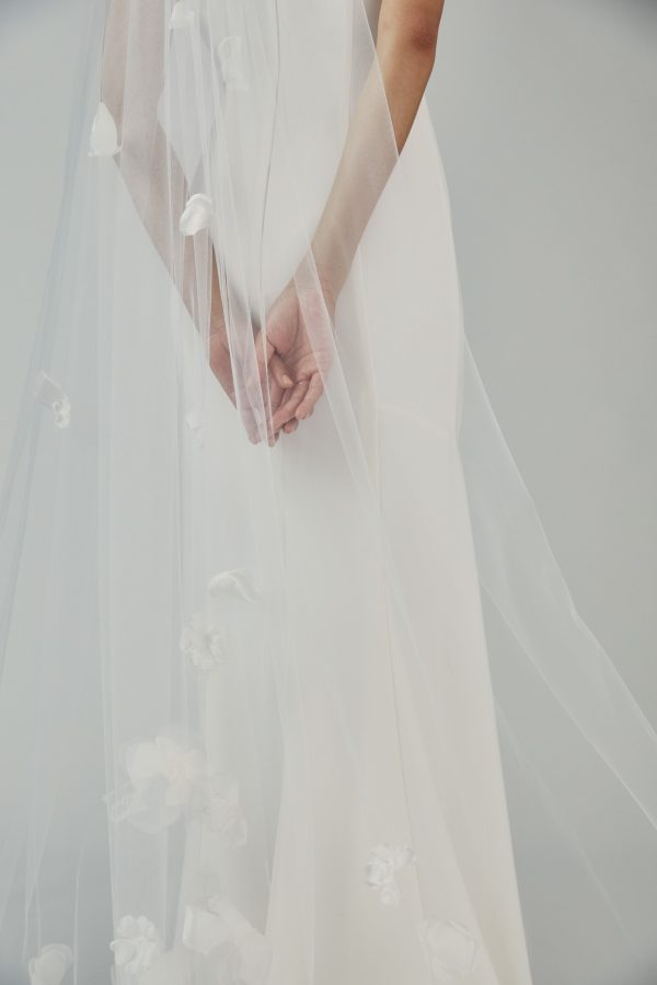 V215 - Cathedral length veil with petals Online